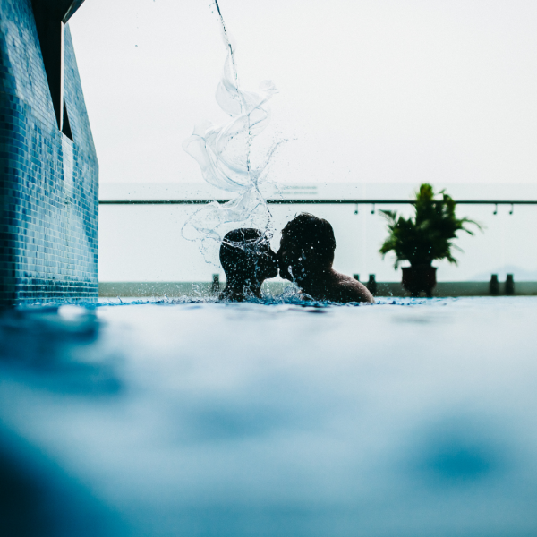 SESSO in acqua sesso al mare sesso in piscina